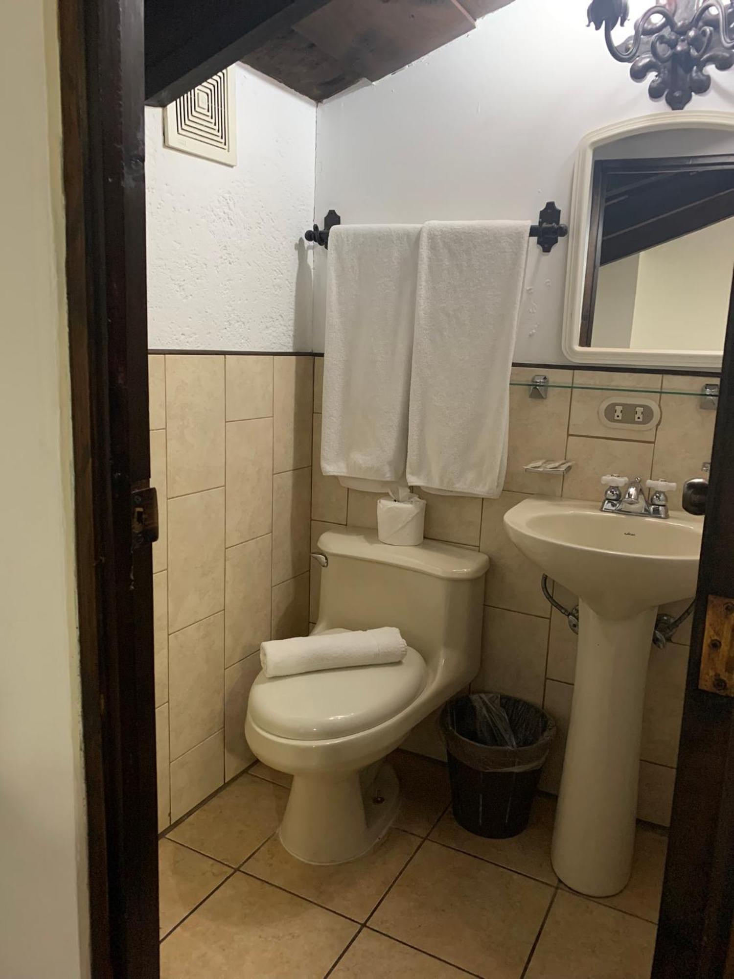 Villa De Antano Антигуа-Гватемала Номер фото